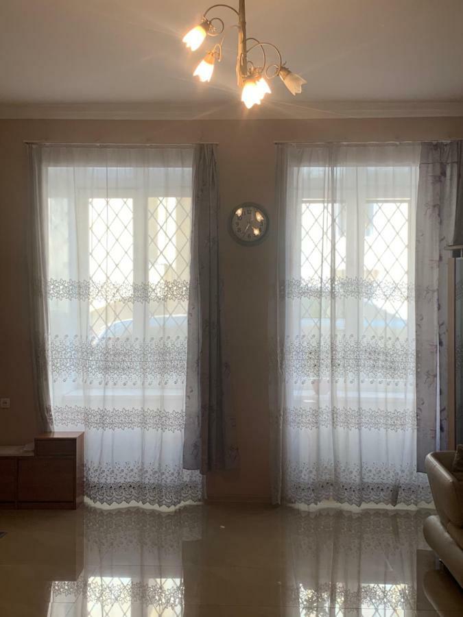 House Appartement Tbilisi Buitenkant foto